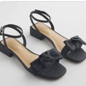 NWT Chico's Raffia Sandals